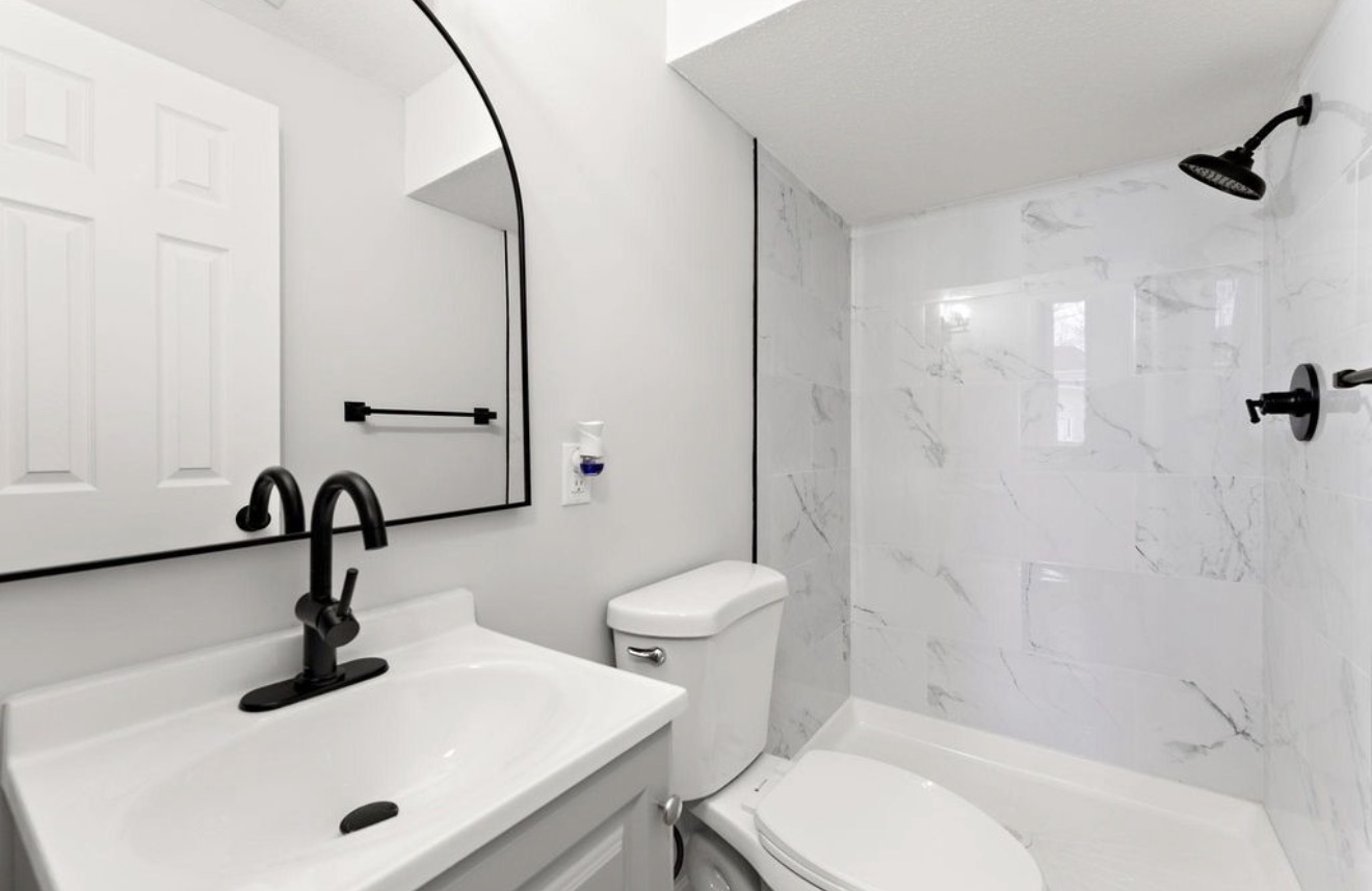 Modern Bathroom with Shower