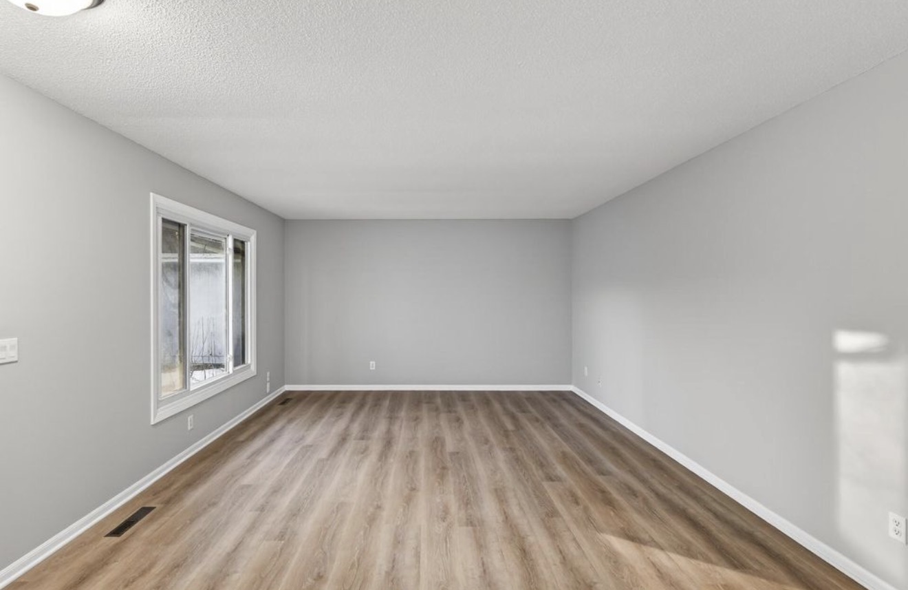 New Laminate Flooring Installation