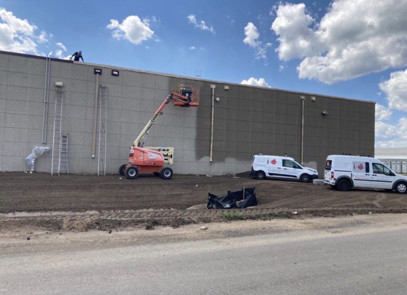 Commercial Building Exterior Painting