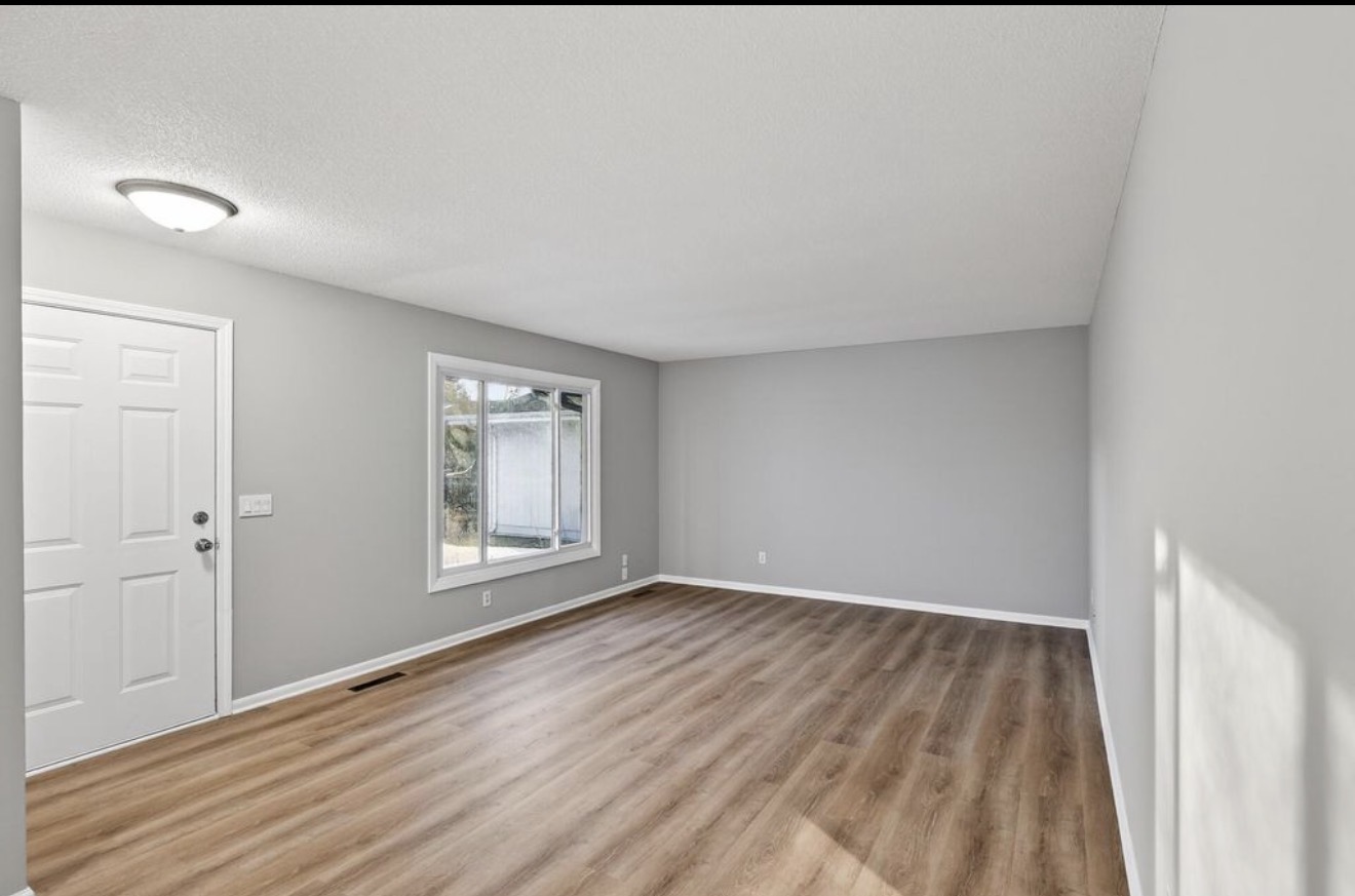 New Laminate Flooring Installation