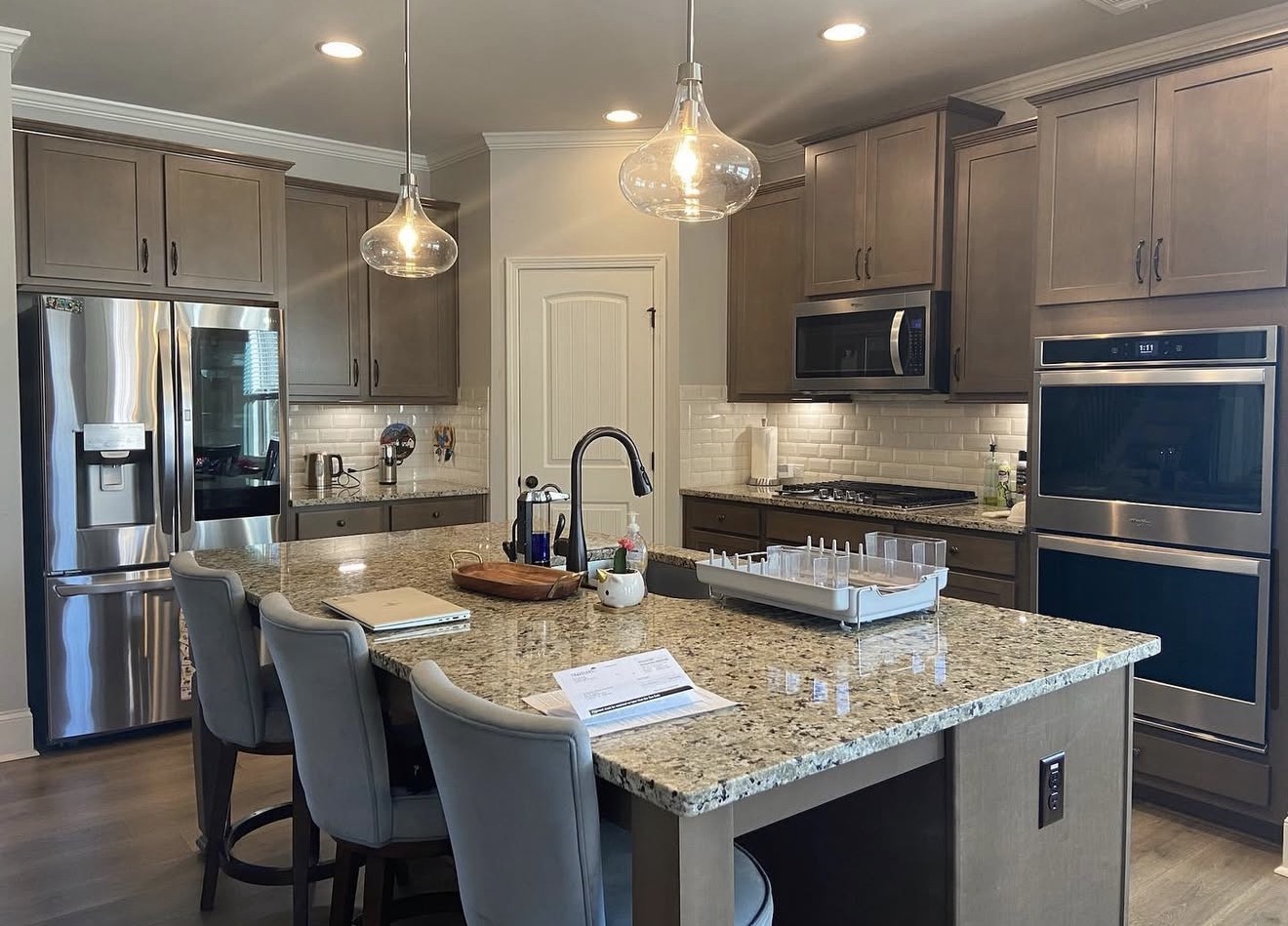 Modern Kitchen with Island
